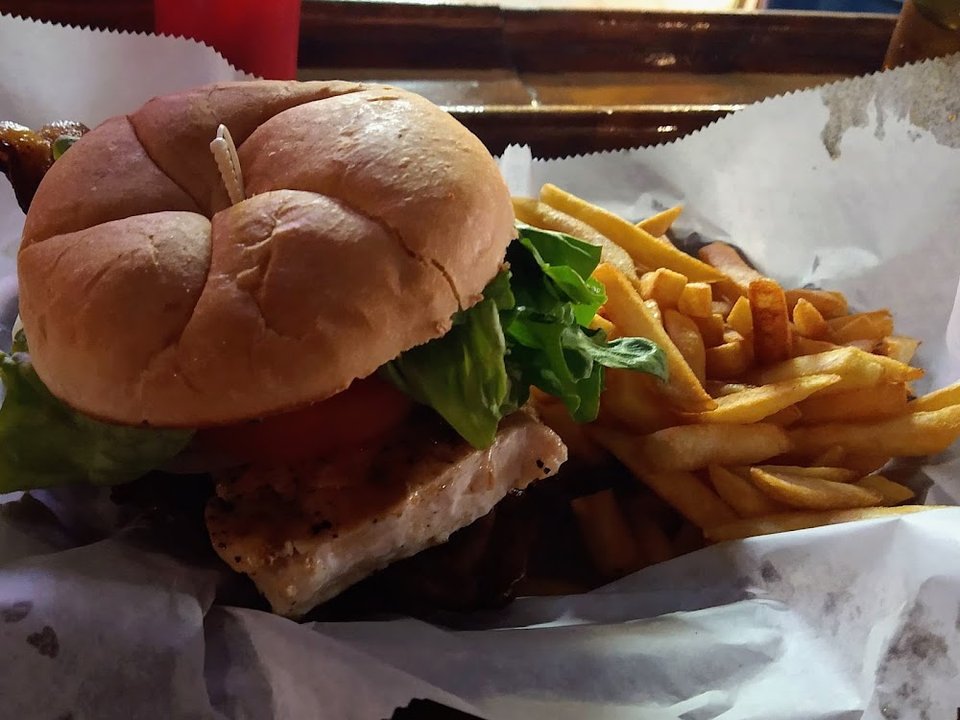 Chicken Sandwich w Bacon